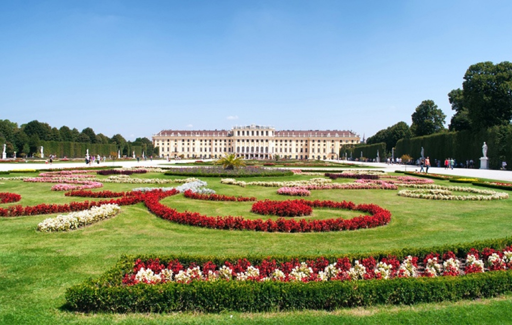 Schonbrunn-castle