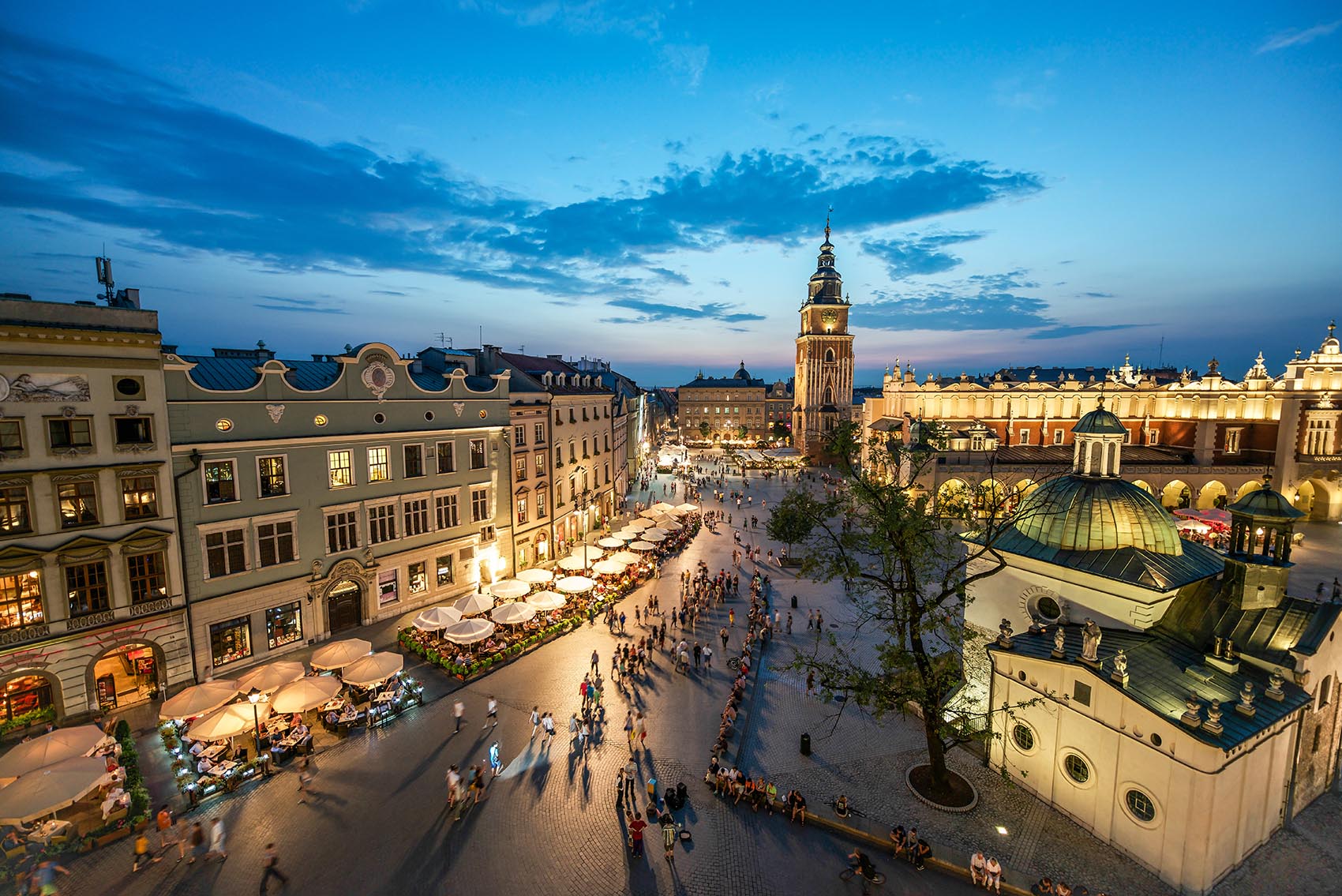 krakow-old-town-main-square