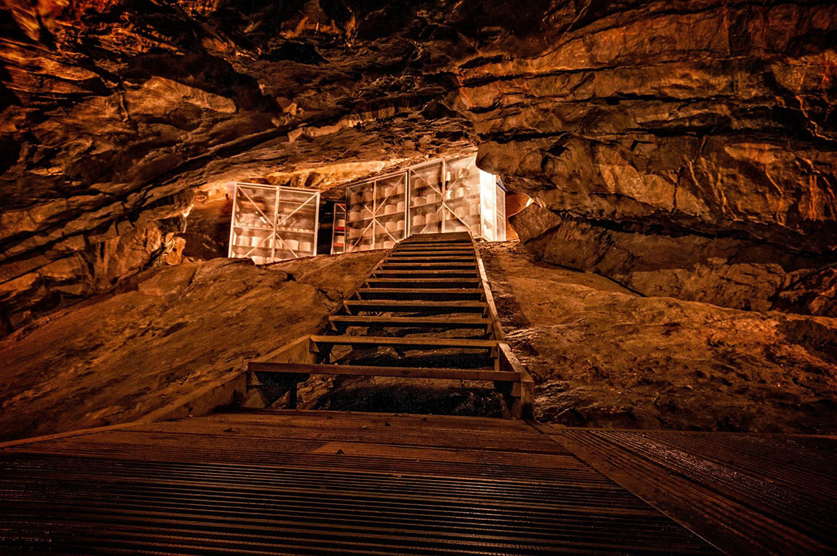 cheddar-gorge-bristol