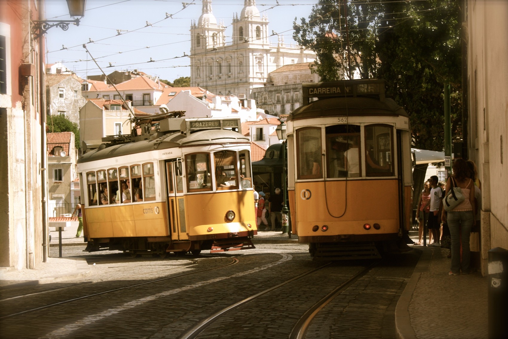 Lisbon-travel-tips