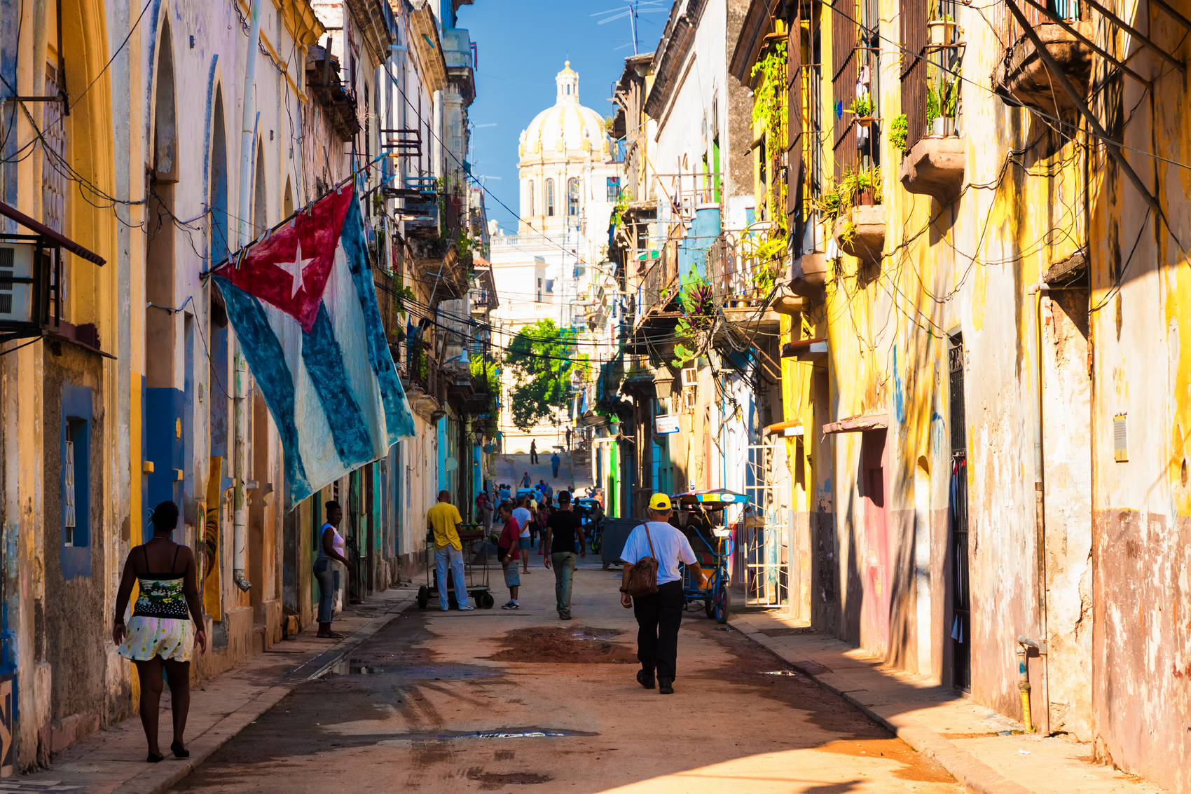 Havana-street-Cuba