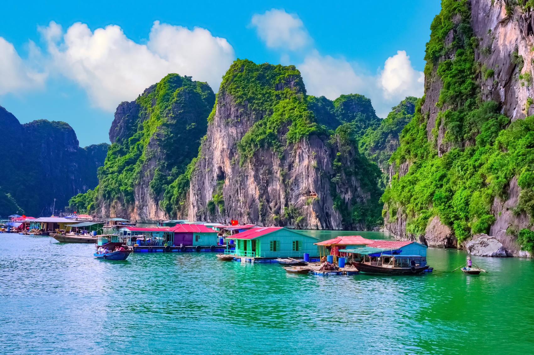 floating-village-Vietnam