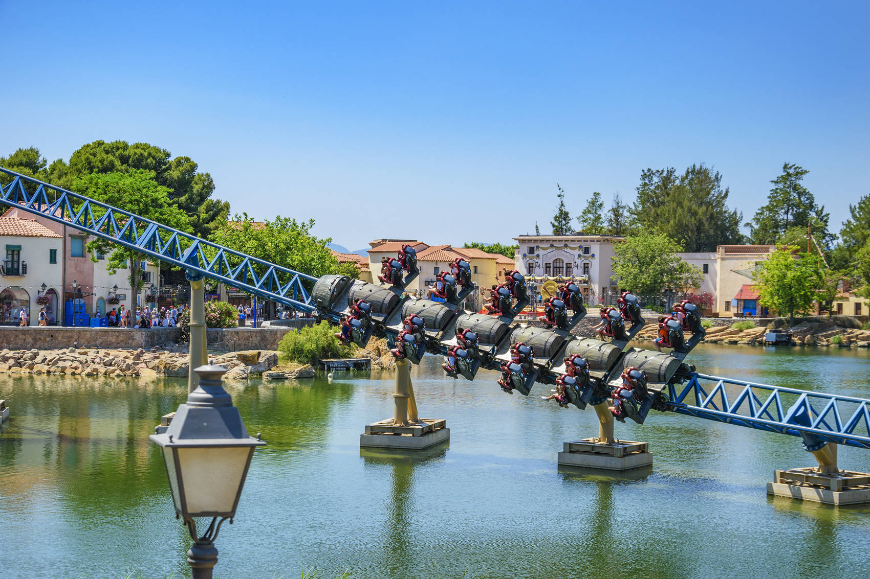 rides-port-aventura-spain-theme-parks