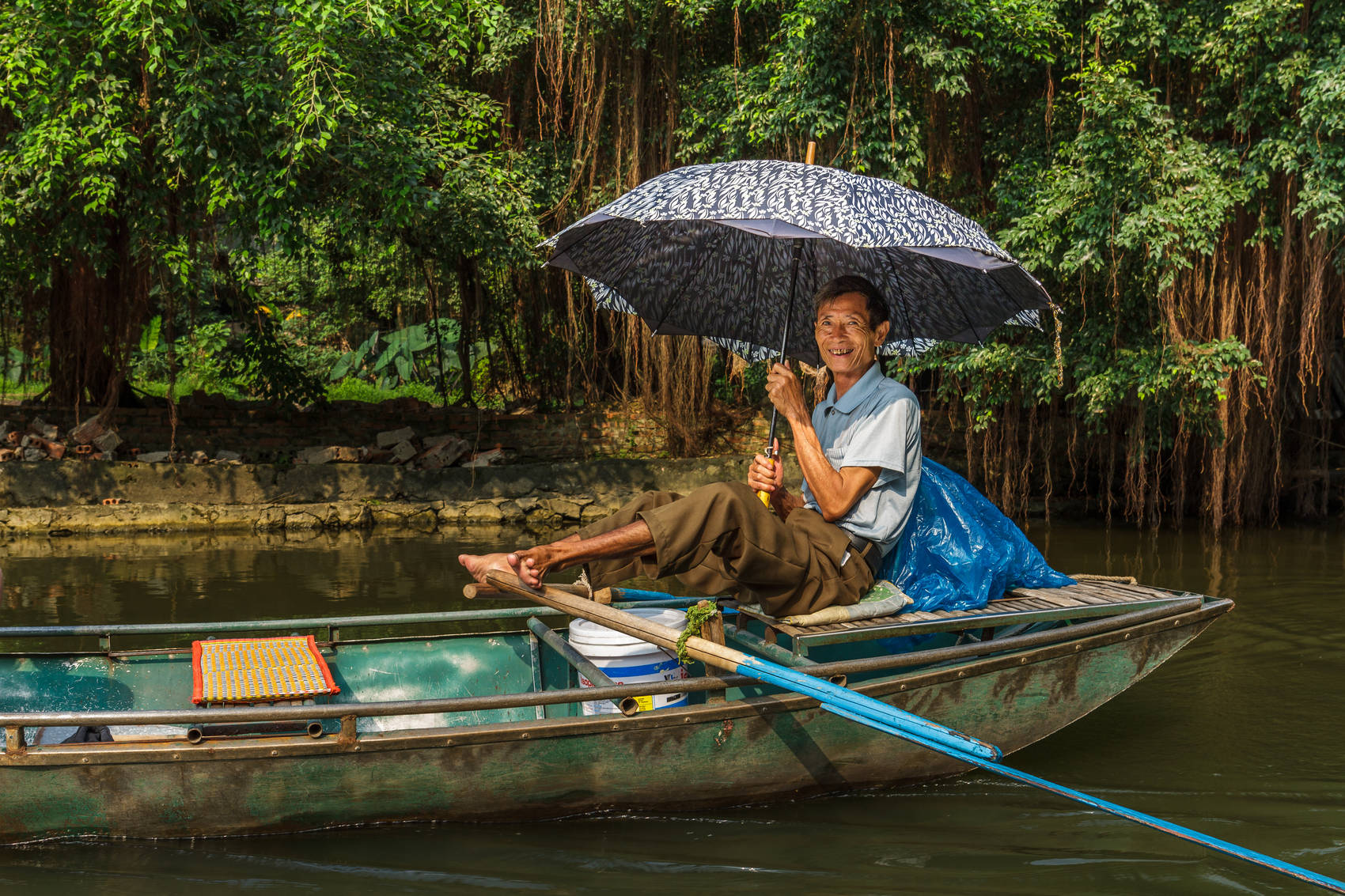 river-cruise-Vietnam