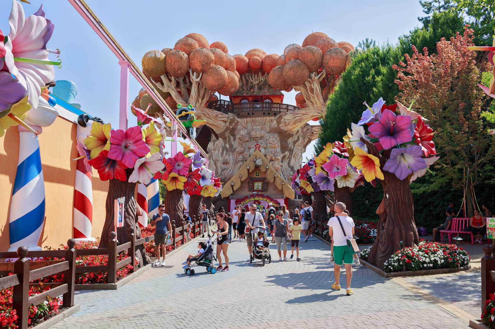 tree-italian-theme-parks