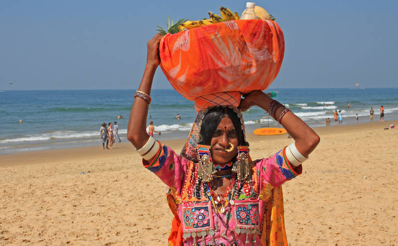 expat-guide-goa-beach-seller