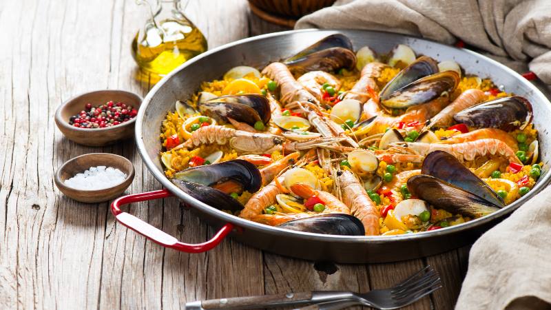 Barcelona-Do's-& Don'ts-paella