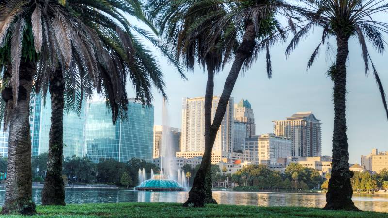 Orlando-Lake-Eola