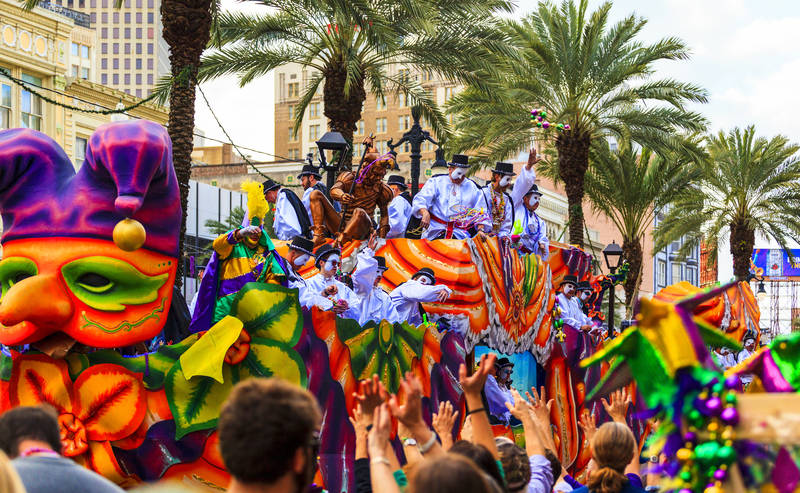 top-best-things to do during mardi gras-escape-french-quarter