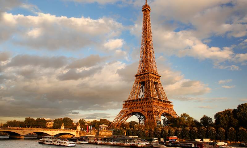 Paris-and-the-Seine-gifts-for-Christmas