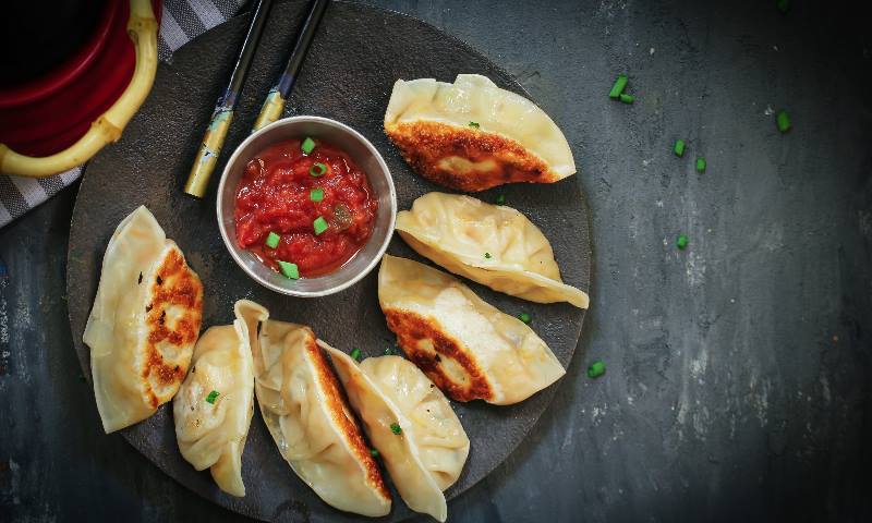 Plate-of-Kathmandu-food-dumplings