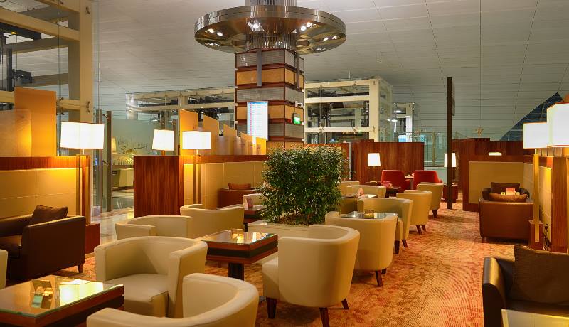 Airport-lounge-with-seats-and-nice-decor-travel-apps-2020