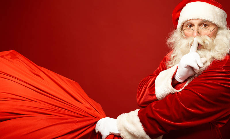 traditional-ways-celebrate-christmas in america-secret santa