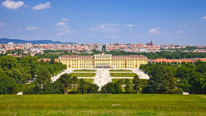 view-towards-Vienna-isango-destinations-2020