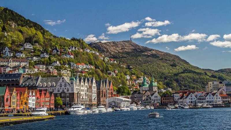 View-of-Bergen-and-his-home-mountain-Floyen