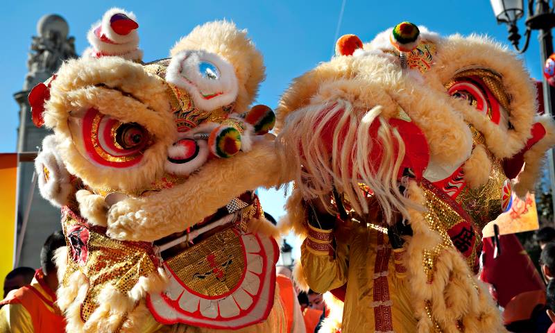 Two-Chinese-dragons-part-of-the-Chinese-New-Year